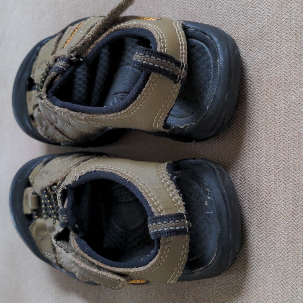 Keen Newport H2 Sandal Size 11 - Picture 6 of 7